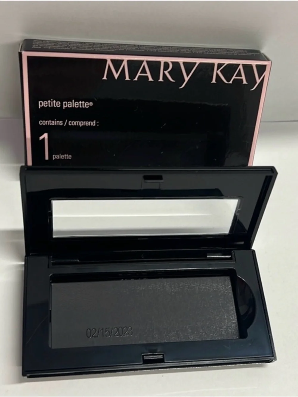 Mary Kay Petite Palette Magnetic Eyeshadow Holder - Black